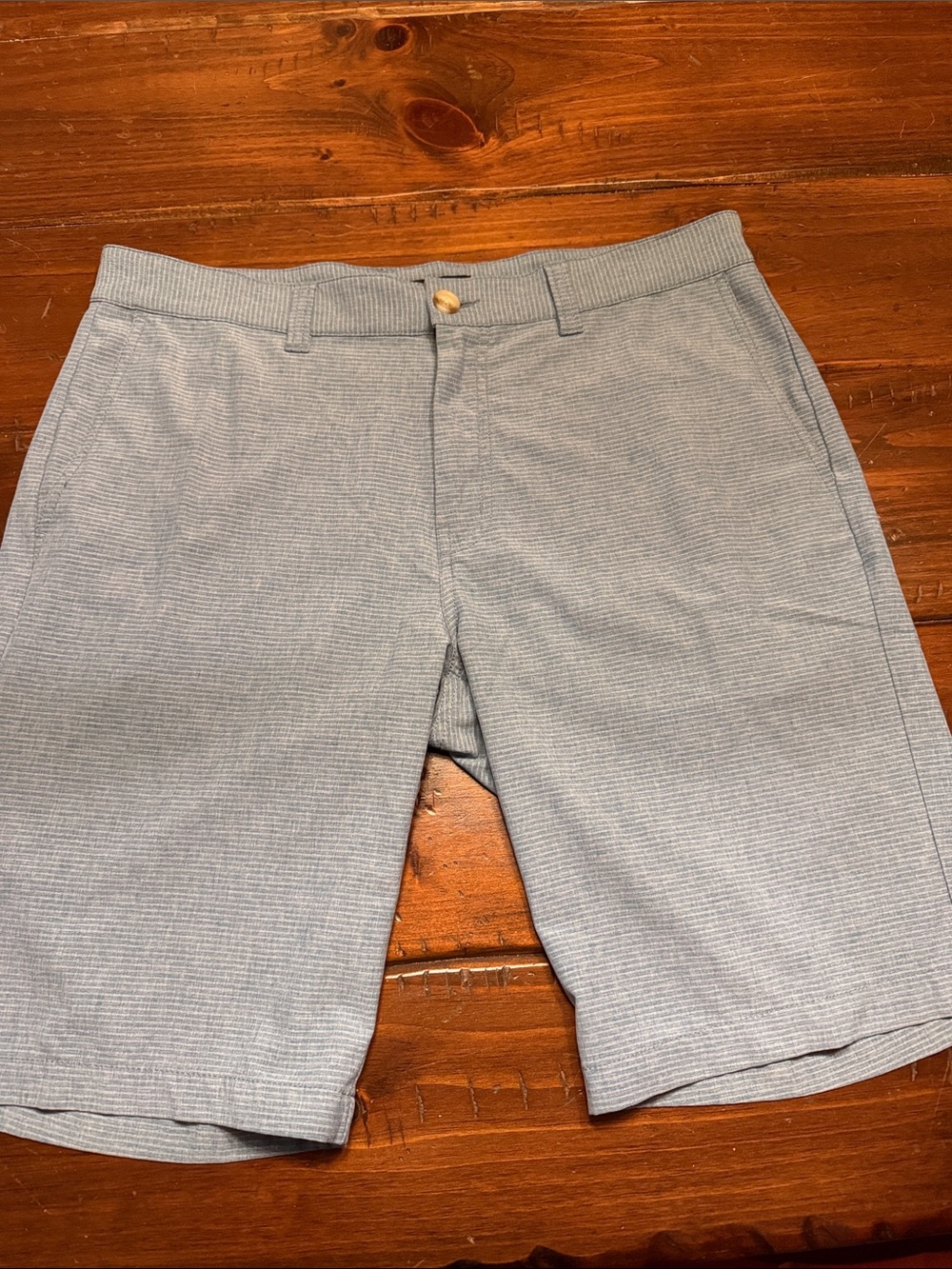 Travis Mathew Light Blue Flat-Front Performance Golf Shorts size 36